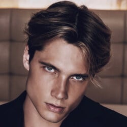 Whitney Paige - Bio, Family | Famous Birthdays