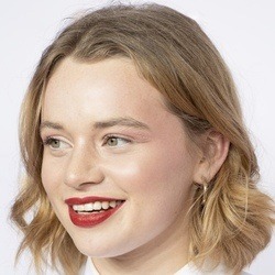 Attrici nata a Svizzera