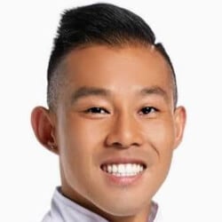 Chefs born in Canada