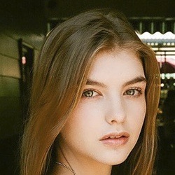 Lyliana Wray - Age, Bio, Family | Famous Birthdays