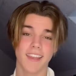 Finlay Wright - Age, Bio, Family | Famous Birthdays