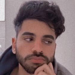 ZshowZ Rashid - Age, Bio, Family | Famous Birthdays