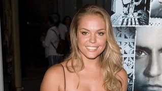 Agnes Bruckner - Age, Family, Bio | Famous Birthdays