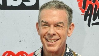 Elvis Duran - Age, Family, Bio | Famous Birthdays