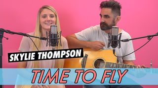 Skylie Thompson - Time To Fly || Live at Famous Birthdays