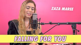 ZaZa Maree - Falling For You || Live at Famous Birthdays