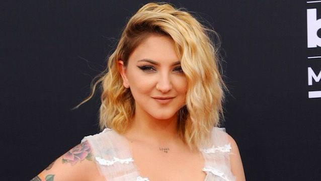 Julia Michaels Highlights