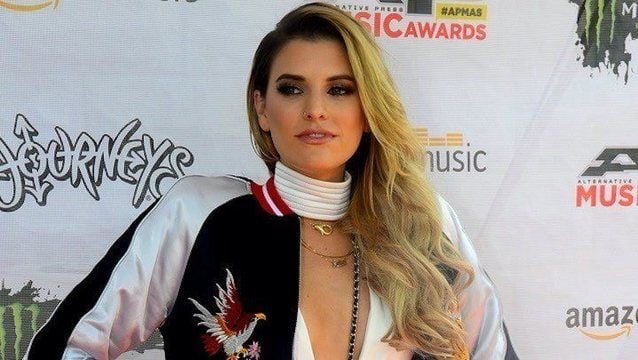 Juliet Simms Highlights