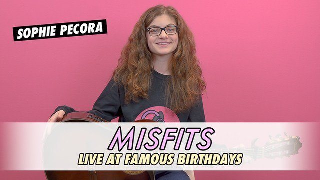 Sophie Pecora - Misfits || Live at Famous Birthdays