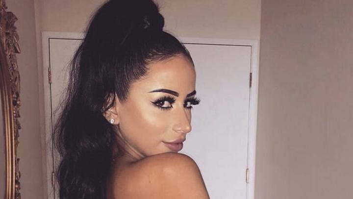 Amber Scholl - Age, Bio, Family | Famous Birthdays